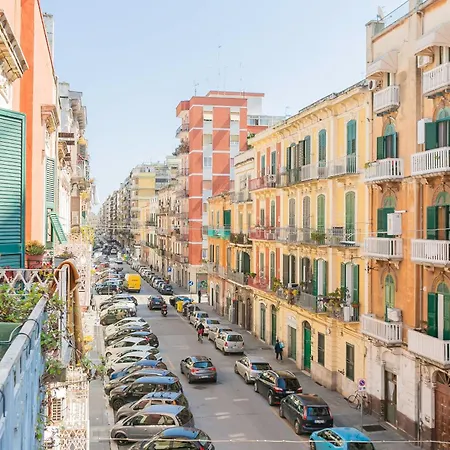 Appartement Near Vecchia & Train Station Typical With Balcony Bari