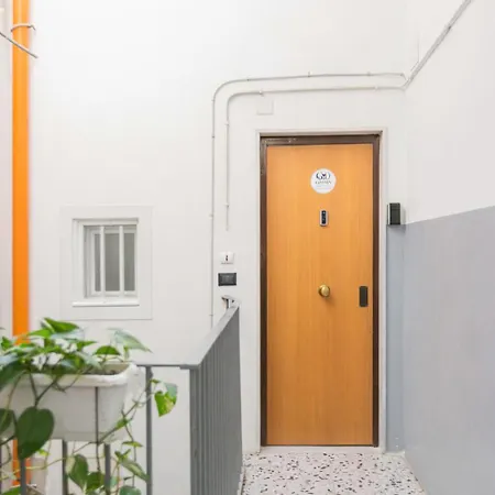 Appartement Near Vecchia & Train Station Typical With Balcony